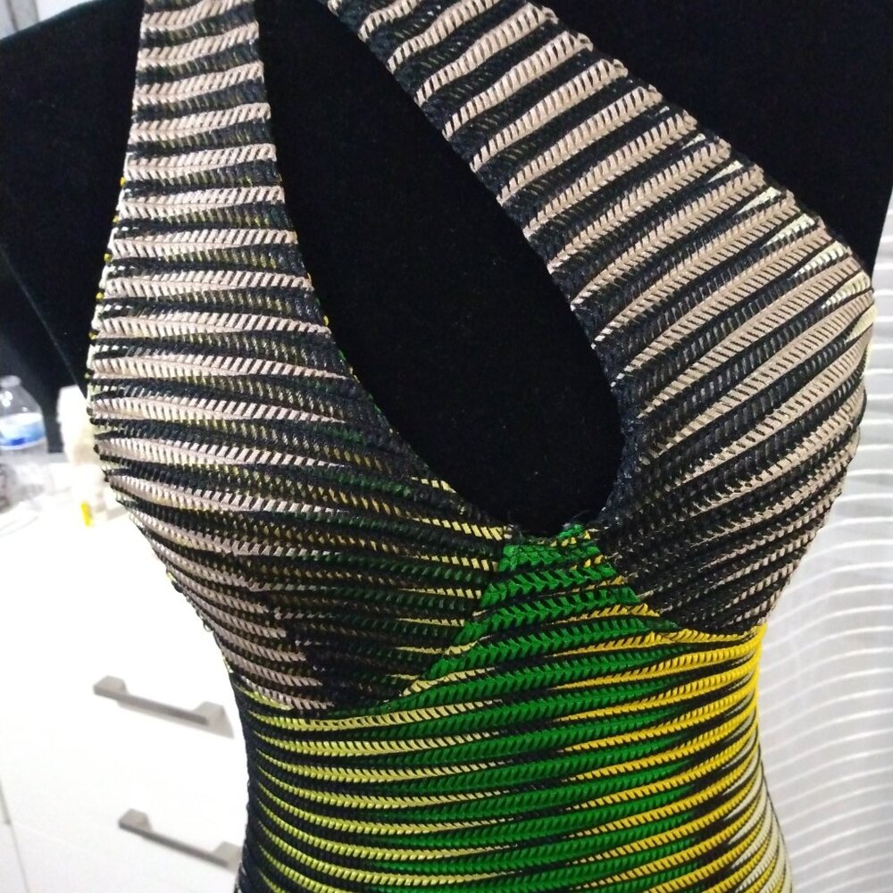 Dress - Picture 6 of 7